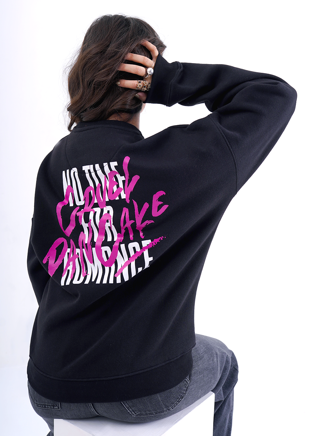 Midnight Heartbreaker Oversize Sweatshirt